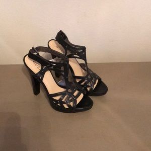 Guess Heels Size 8